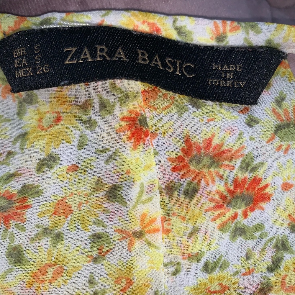 🛍2/$15. Zara tank top - Picture 3 of 4